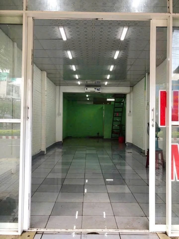 Bán nhà mặt tiền Đại lộ Đồng Khởi Bến Tre 100m² - 6,2 tỷ - Ảnh thu nhỏ 2