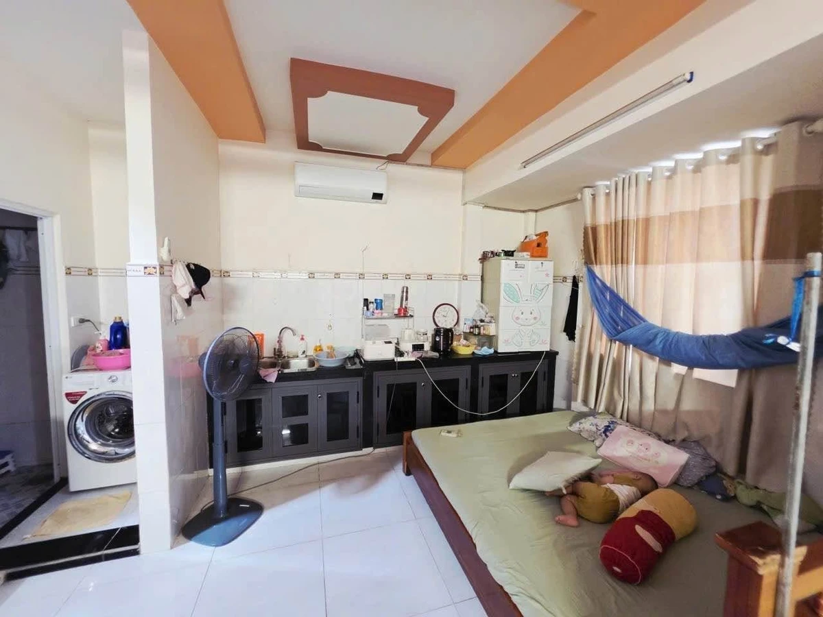 Bán nhà 2 tầng 61m², ngang 10m, hẻm ô tô gần chợ đầu mối Thủ Đức, giá 5,5 tỷ - Ảnh thu nhỏ 4
