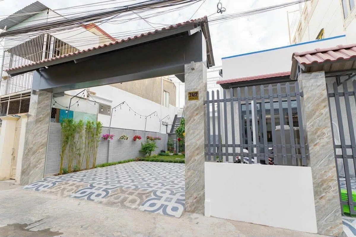 Bán gấp homestay 150m2, 3 phòng ngủ, giá 3,75 tỷ tại KDC Lương Ngọc Quyến, Phan Thiết - Ảnh 1