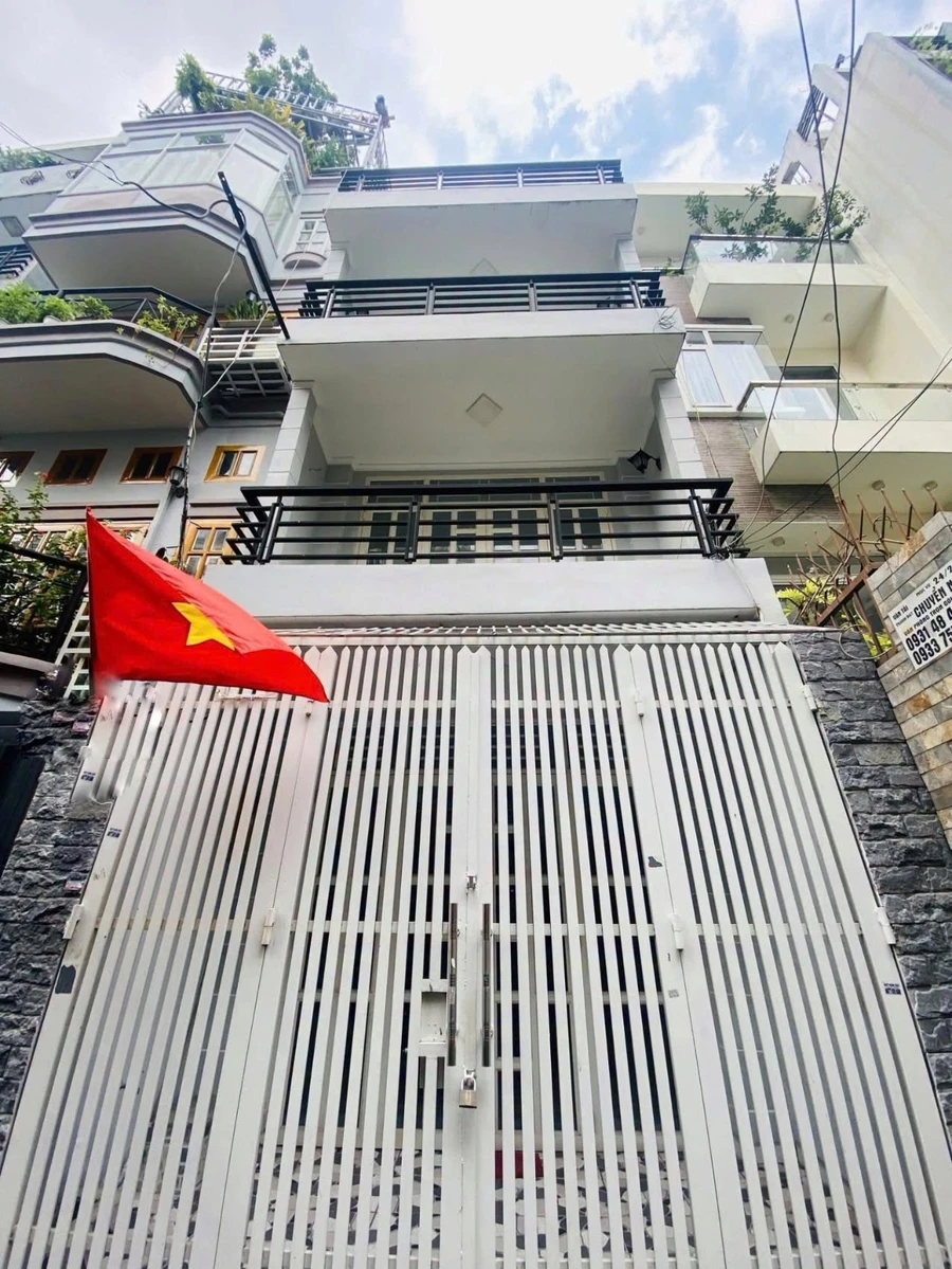 Bán nhà hẻm xe hơi gần mặt tiền Hoàng Văn Thụ, 40m2, giá 6 tỷ, Phú Nhuận - Ảnh 1