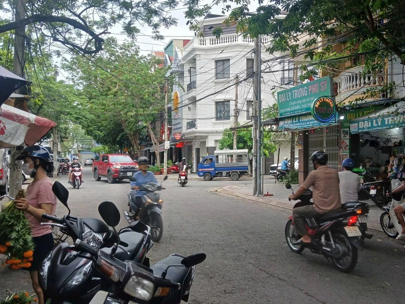 Bán nhà 3 tầng mặt tiền 72m2 Vũng Tàu 8 tỷ 850 triệu