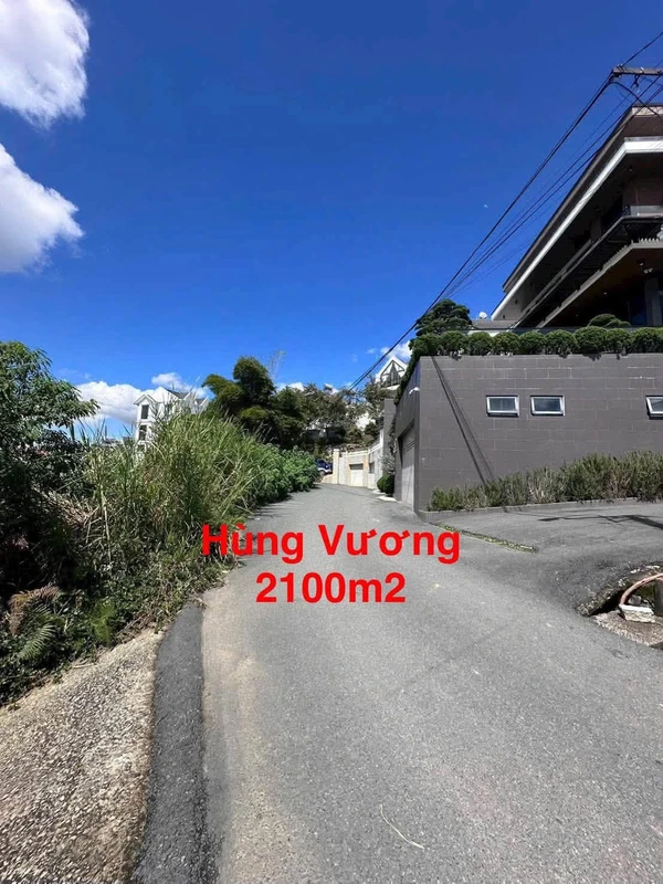 Bán đất 2100m² 2 mặt tiền Hùng Vương Đà Lạt