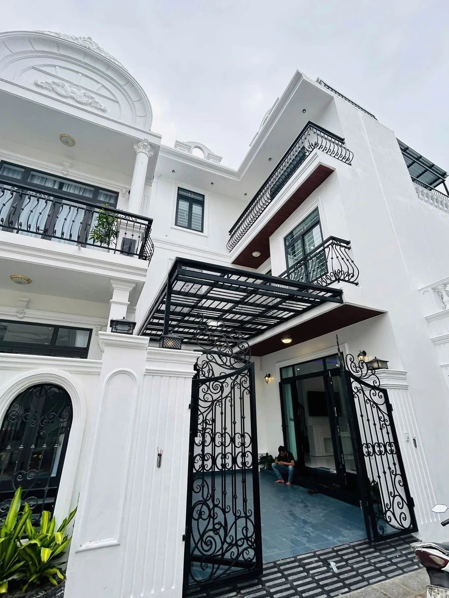 Nhà 3 tầng full nội thất 100m², 4 phòng ngủ ở Huế - Ảnh thu nhỏ 4