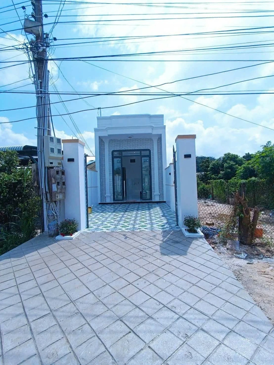 Bán nhà mới 70m² 3PN 3WC Tây Ninh 1 tỷ 260 triệu - Ảnh thu nhỏ 2