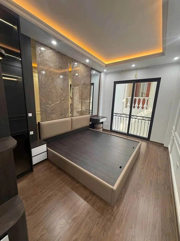 Cho thuê nhà riêng 3 phòng ngủ 35m² Võ Chí Công, Hà Nội 19 triệu/tháng