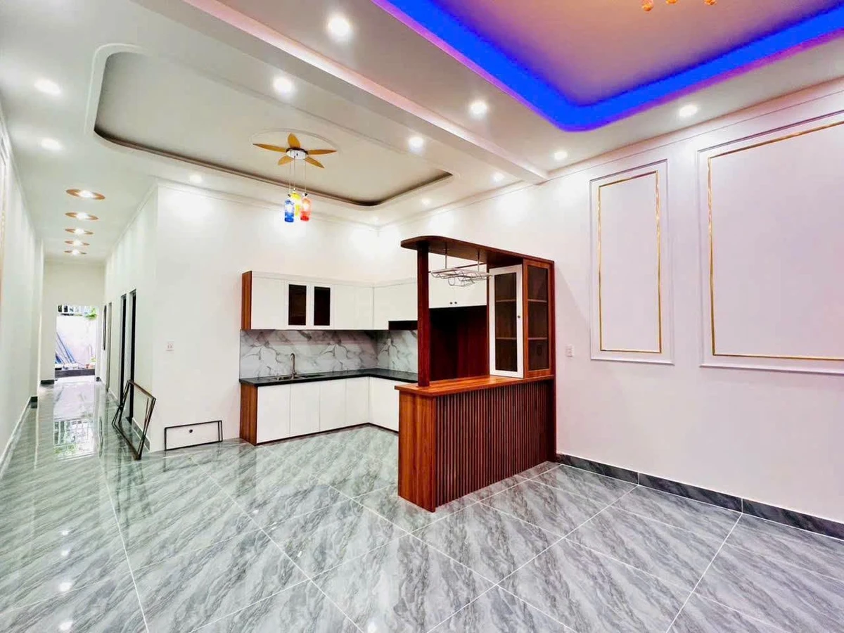 Bán nhà sổ riêng 3 PN, 150m2, giá 2 tỷ 450 triệu, Bình Tân - Ảnh thu nhỏ 4