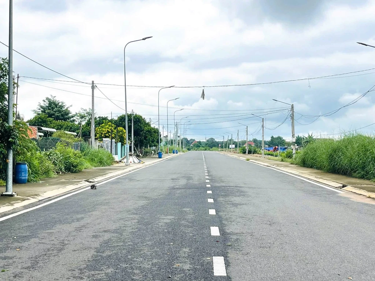 Bán đất 175m² mặt tiền Quốc Lộ 13, giá 640 triệu - Ảnh thu nhỏ 3