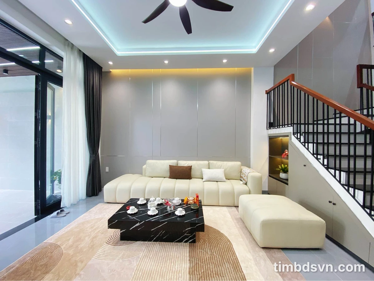Bán nhà 3 tầng mặt tiền Hoà Xuân Đà Nẵng 100m2, 7.99 tỷ - Ảnh thu nhỏ 2