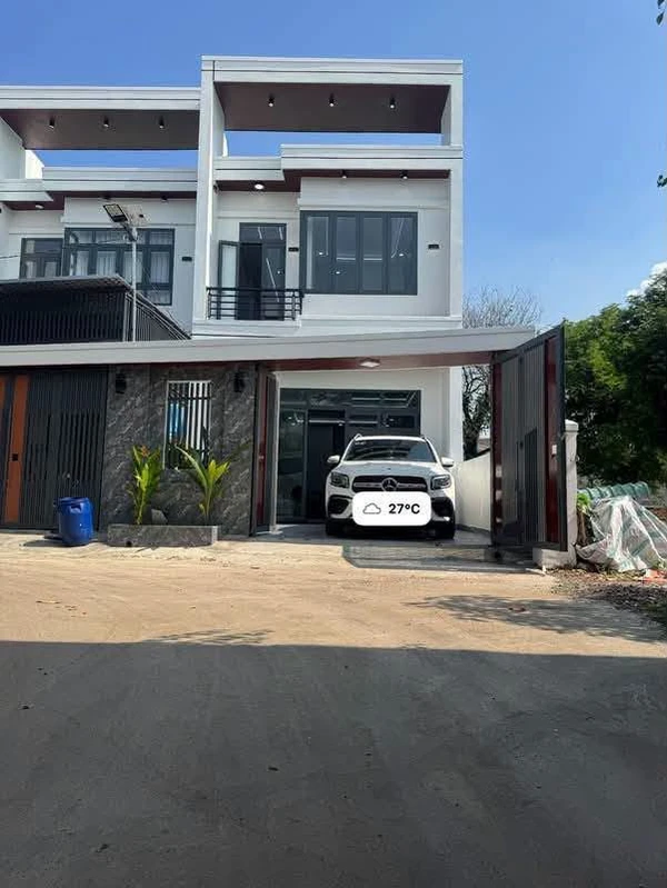 Bán nhà 1 trệt 1 lầu 79m2 đường Thuận Giao 07, Thuận An, Bình Dương giá 3,2 tỷ
