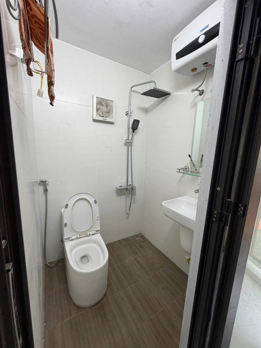 Cho thuê nhà nguyên căn 65m2, 2 PN, Hai Bà Trưng, 10 triệu/tháng - Ảnh thu nhỏ 4