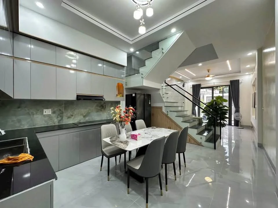 Nhà 2 tầng mặt tiền 3PN 92m2 Lê Văn Sỹ Quảng Ngãi 2,7 tỷ - Ảnh thu nhỏ 2