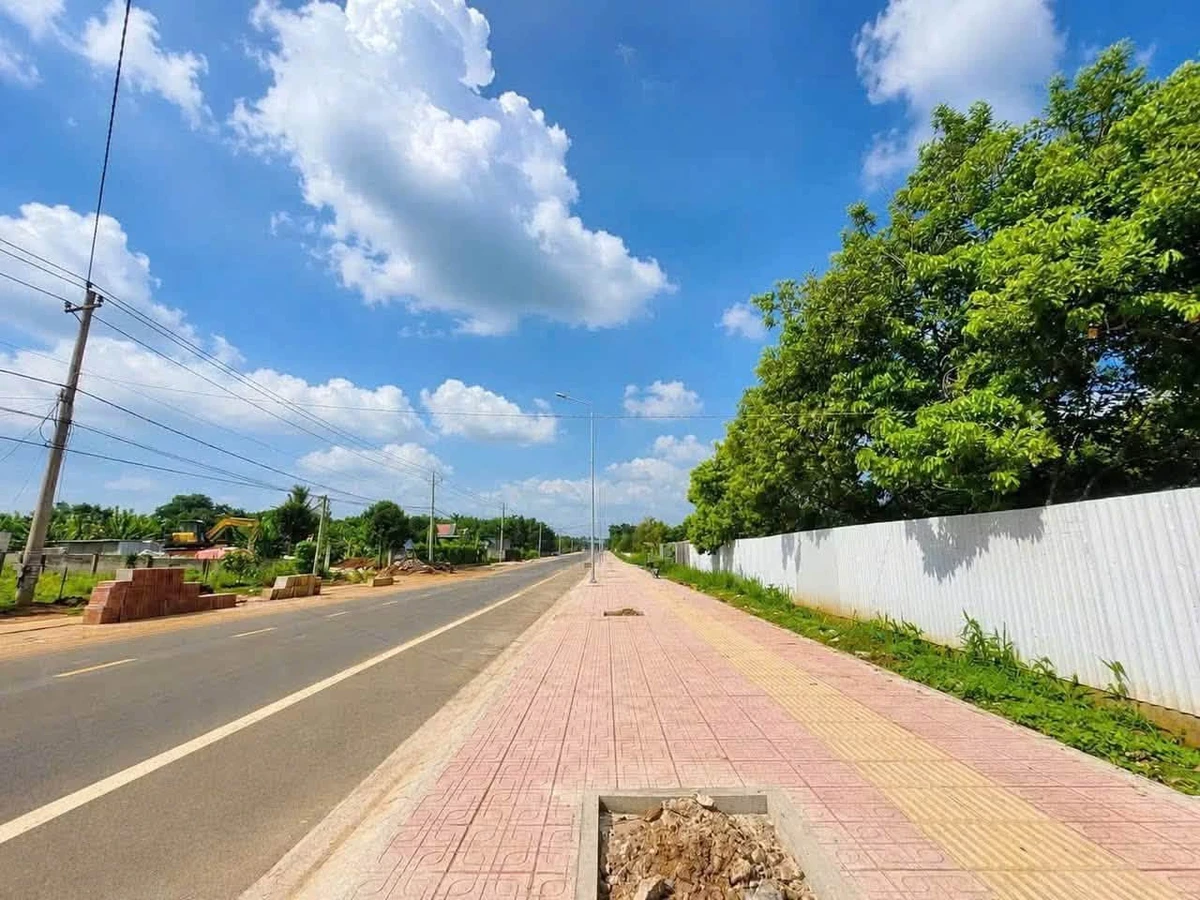 Bán đất mặt tiền Suối Rết 900m² kinh doanh Long Khánh - Ảnh thu nhỏ 2
