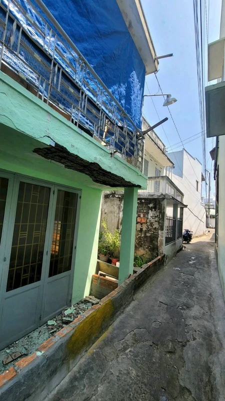 Bán nhà cũ hẻm bê tông 82,6m2 thổ cư nở hậu gần đường Pasteur, Phường Lạc Đạo, Phan Thiết