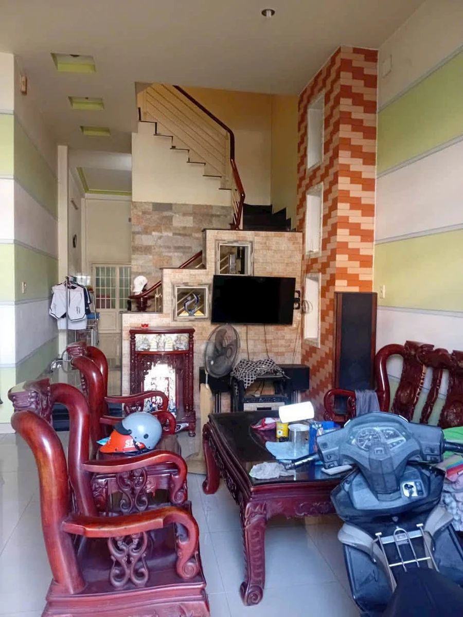 Bán nhà hẻm 1 trệt 3 lầu 4x18m Phạm Văn Chí, Quận 6, giá 8,2 tỷ - Ảnh thu nhỏ 2