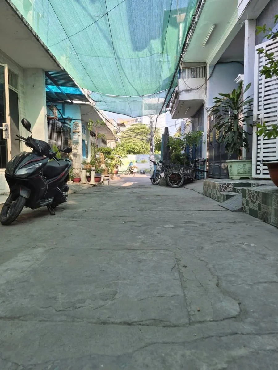 Bán nhà hẻm xe hơi 84m2 5 phòng ngủ Gò Vấp 5 tỷ 99 - Ảnh 1