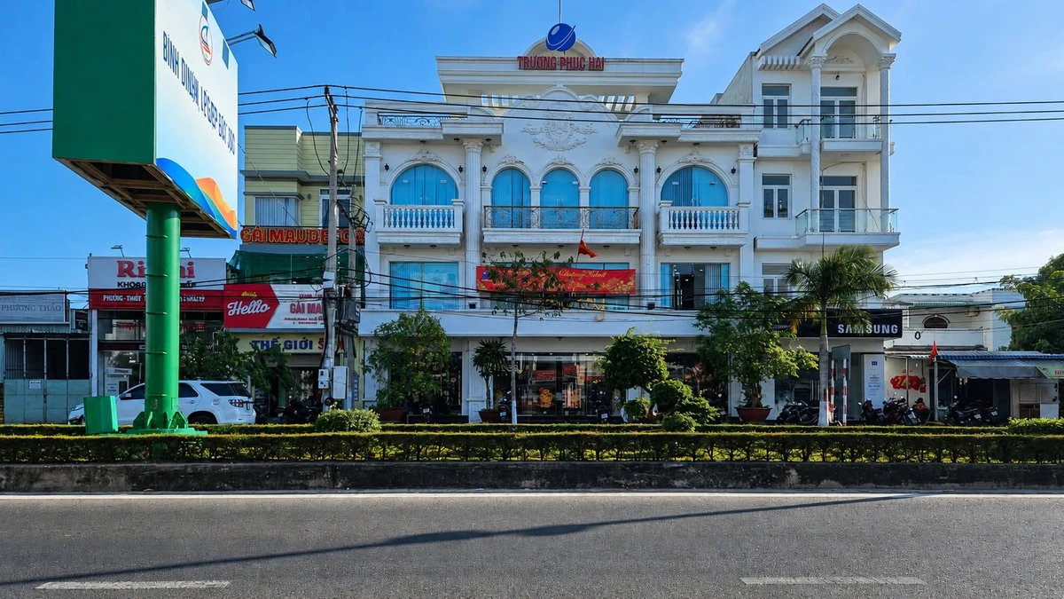Cho thuê mặt bằng 900m² mặt tiền Hùng Vương, Phú Thủy, Phan Thiết - 80 triệu/tháng - Ảnh 1