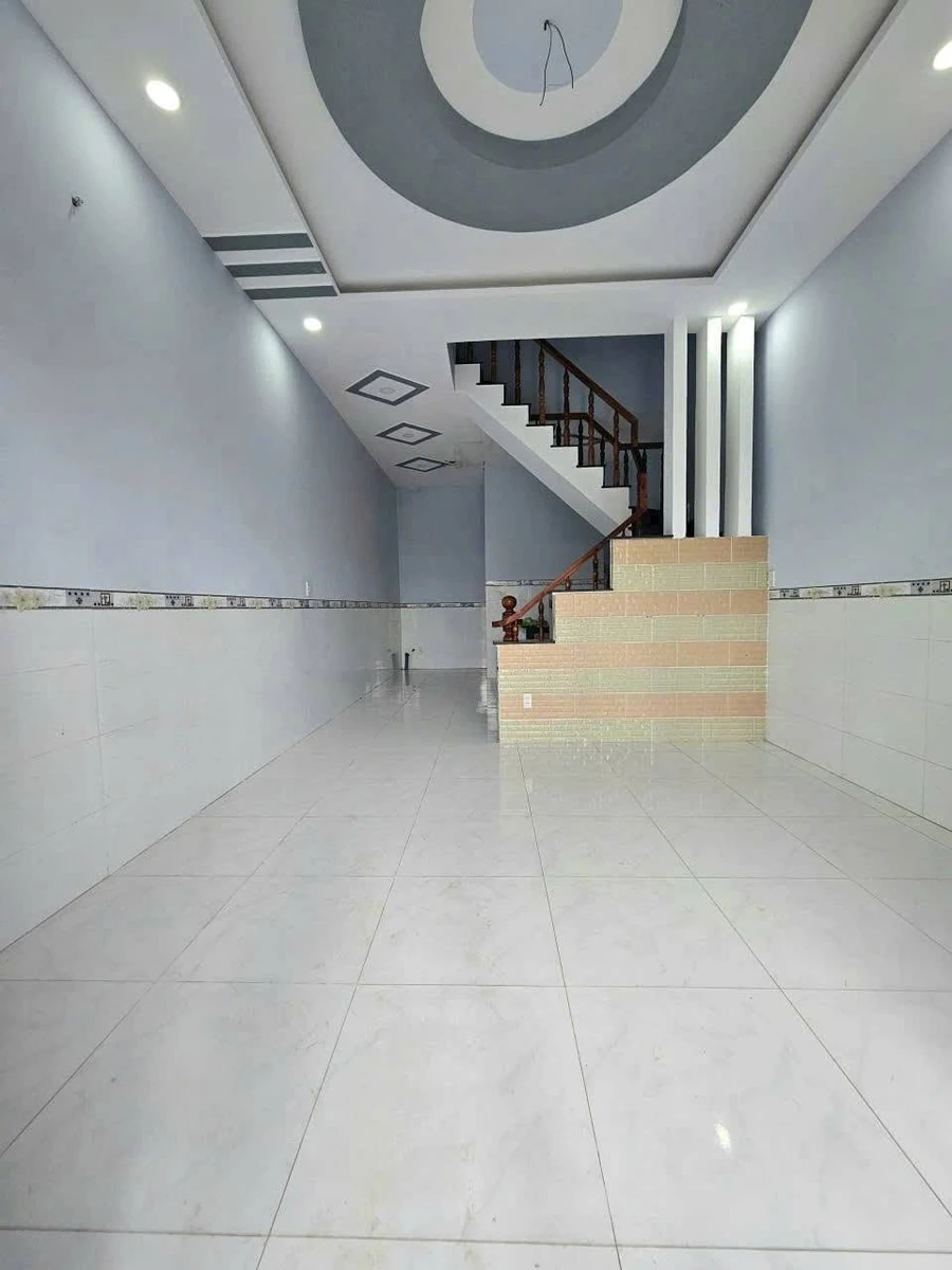Bán nhà 1 trệt 1 lầu 48m² Đức Hòa, Long An 850 triệu - Ảnh thu nhỏ 2