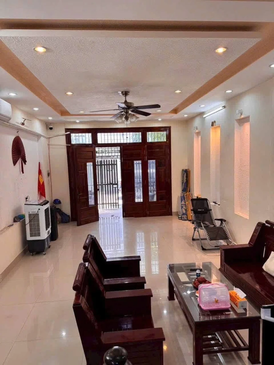 Bán nhà 3 tầng 97m² Trần Tử Bình Nha Trang 8.5 tỷ - Ảnh thu nhỏ 2