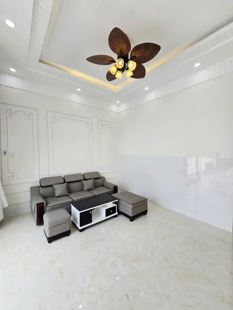 Bán nhà thiết kế tân cổ điển 134m² Tây Ninh 1 tỷ 860 triệu - Ảnh thu nhỏ 3
