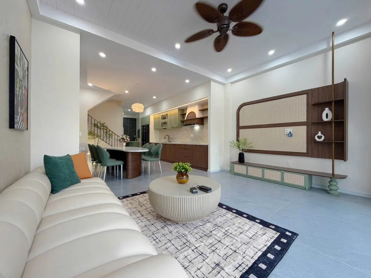 Bán nhà 3 tầng mặt tiền 100m² Hòa Xuân Đà Nẵng - Ảnh thu nhỏ 2