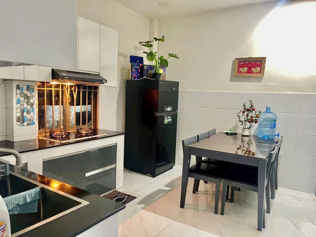 Cho thuê nhà hẻm xe hơi 2PN nội thất đầy đủ Huỳnh Tấn Phát - Ảnh thu nhỏ 3