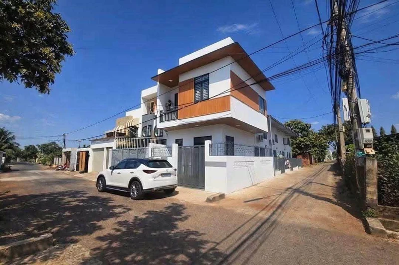 Bán nhà góc 2 mặt tiền kèm 4 phòng trọ 154m2 tại Buôn Ma Thuột, giá 4,8 tỷ