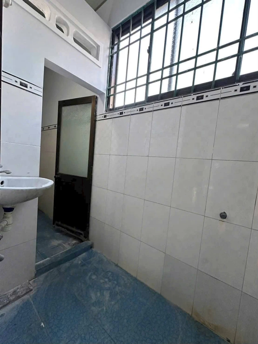Bán nhà hẻm 50m2, 2 phòng ngủ Hoàng Văn Thụ Gia Lai - Ảnh thu nhỏ 5