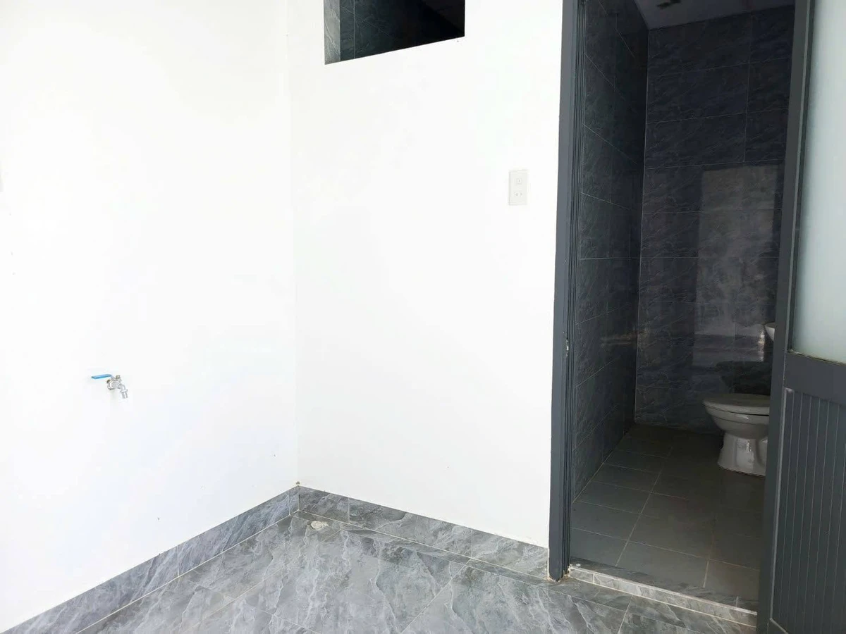 Bán nhà mặt tiền 142m2 Hàm Liêm 1 tỷ 200 - Ảnh thu nhỏ 5