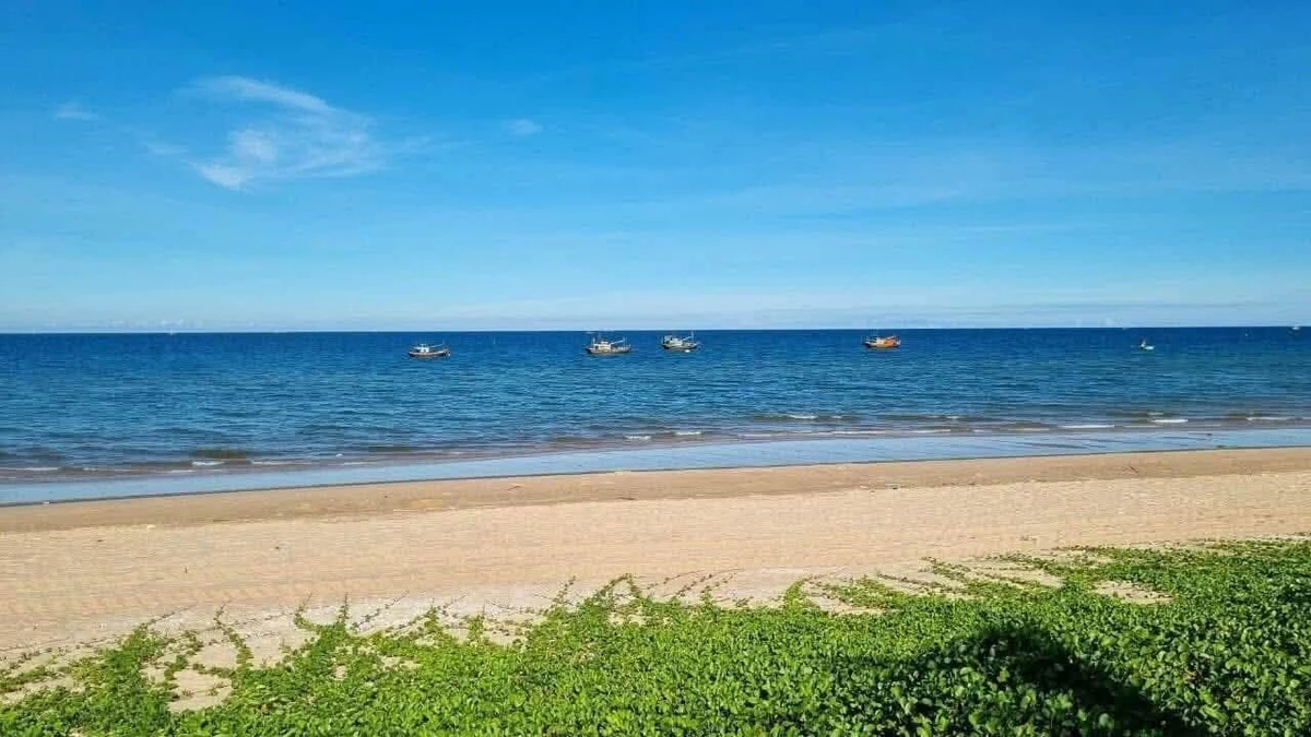 Bán nhà mặt biển 265m² Phan Thiết 8,5 tỷ - Ảnh 1