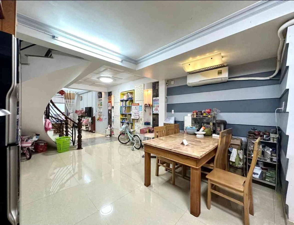 Bán nhà 3 tầng 74m² đường Phan Văn Trị, Gò Vấp, giá nhỉnh 8 tỷ - Ảnh thu nhỏ 2