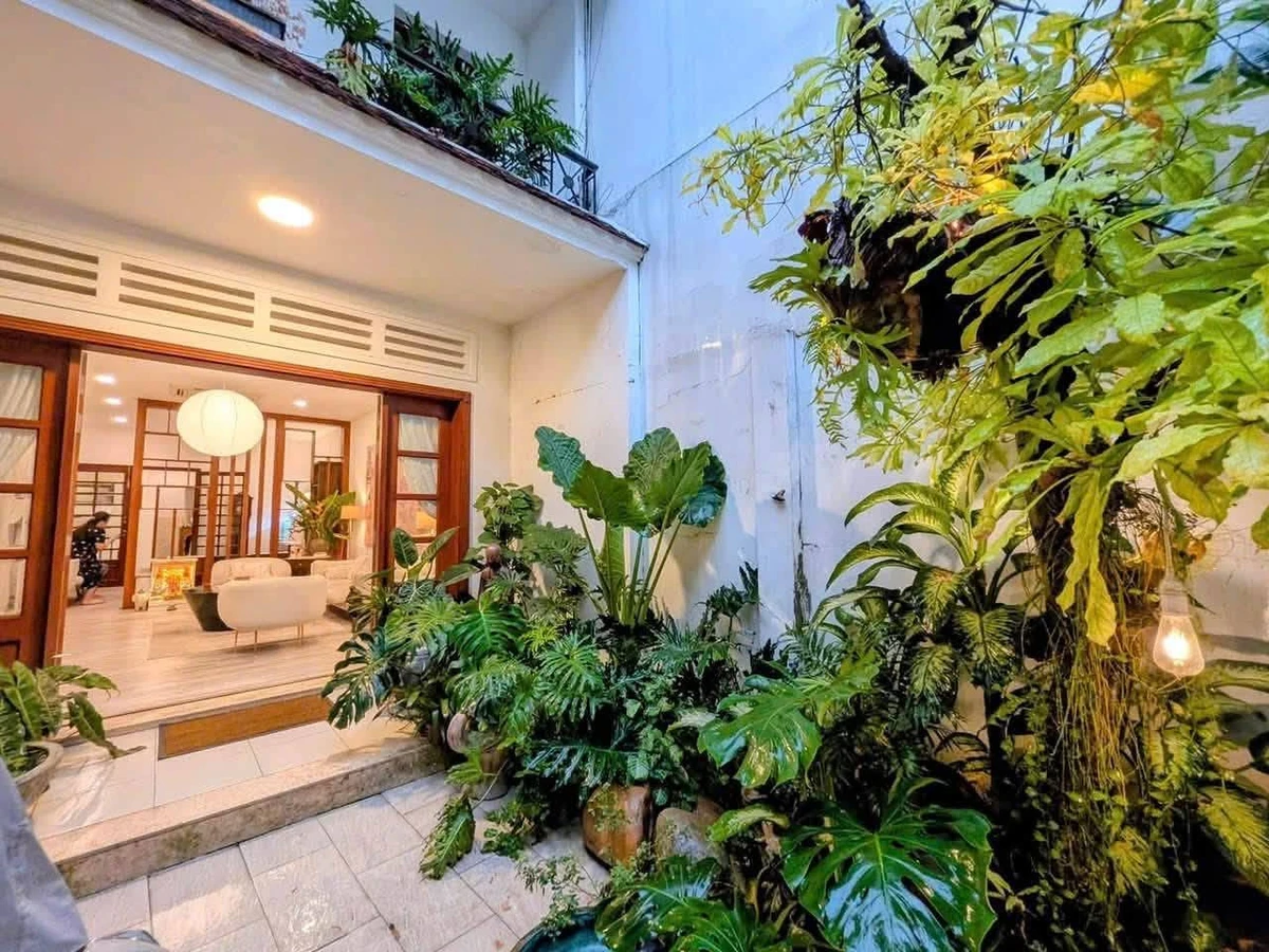 Bán biệt thự 200m² 3 tầng 6 phòng ngủ đường Cách Mạng Tháng 8 giá 37,5 tỷ - Ảnh thu nhỏ 5