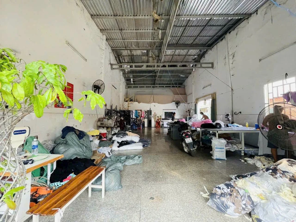 Bán nhà xưởng góc 2 mặt tiền 150m² Tân Hiệp 8, Hóc Môn, đang cho thuê 10 triệu/tháng - Ảnh thu nhỏ 2