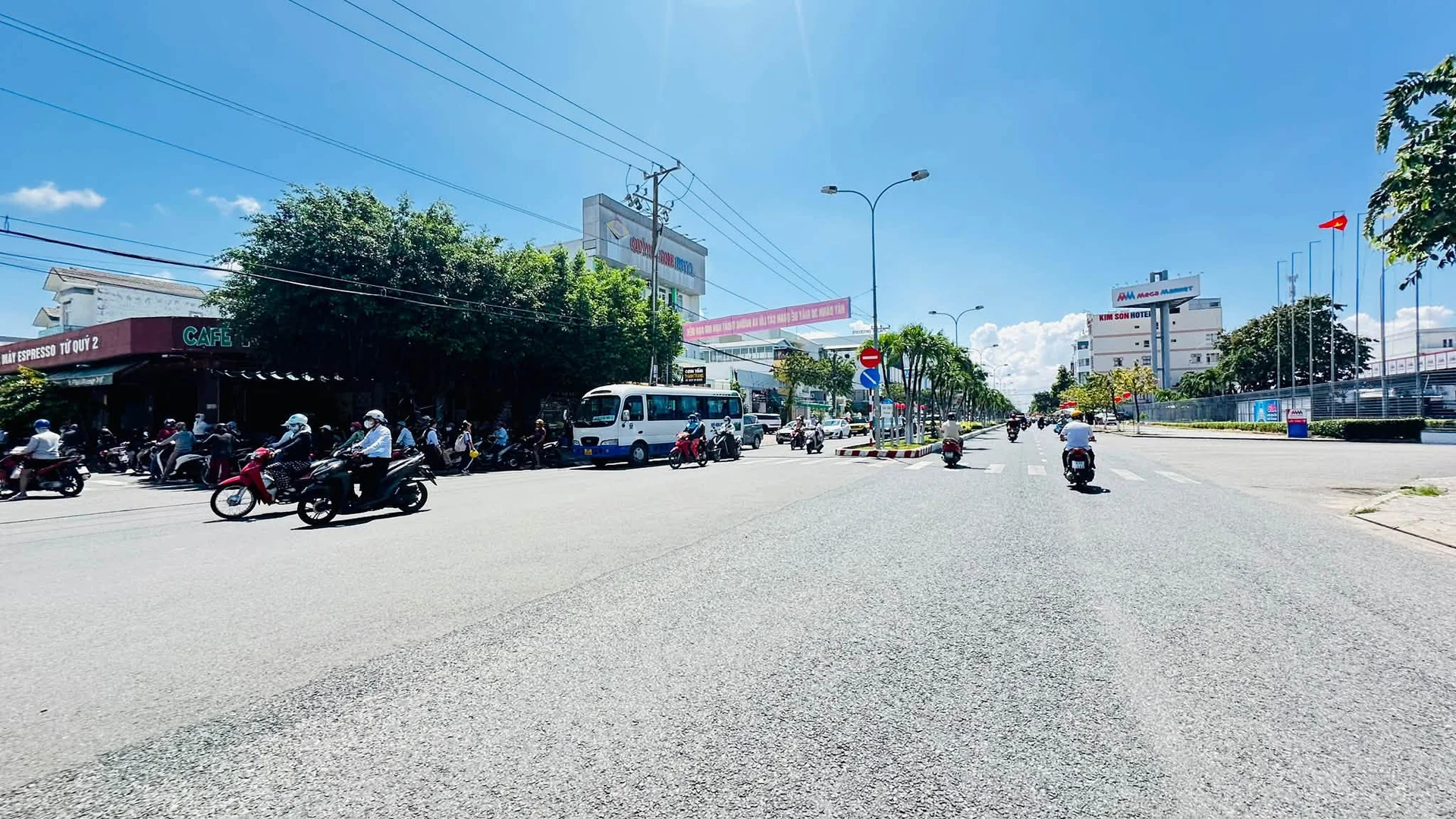 Bán lô góc 375m² Tô Ngọc Văn Quận 12, 27 tỷ, đang cho thuê - Ảnh 1
