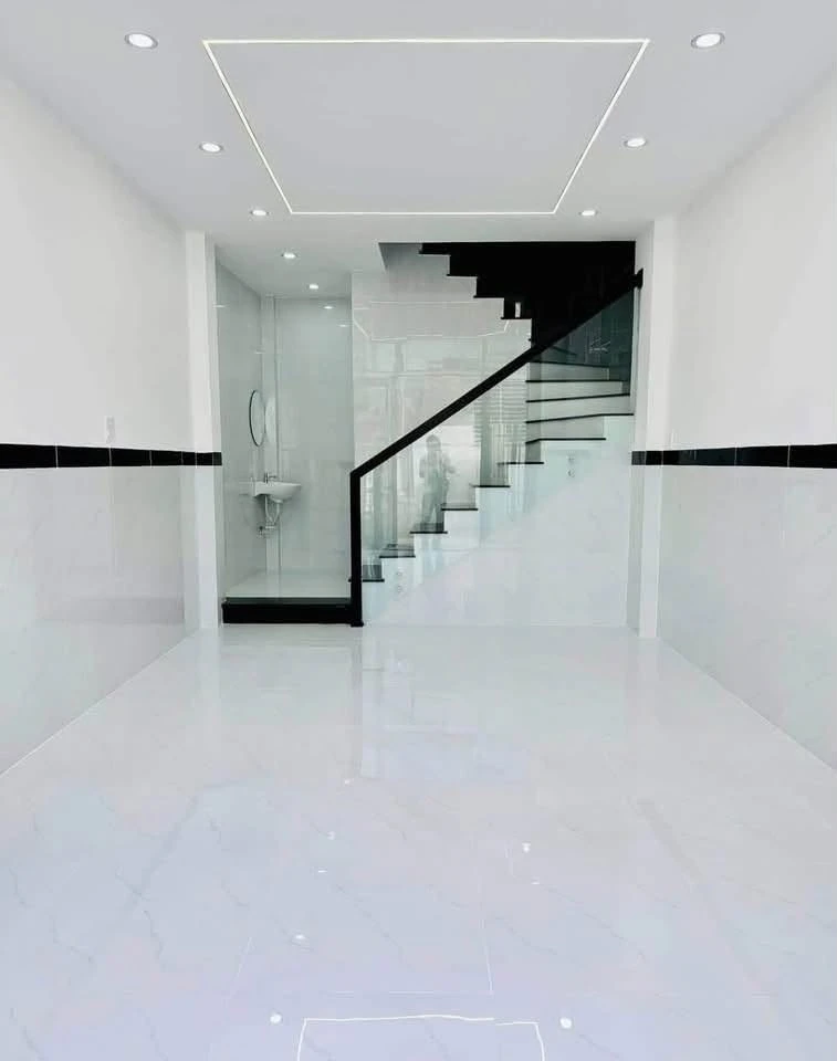 Bán nhà 3,5 tầng 105m2 hẻm sau mặt tiền đường Hoàng Văn Thụ, Quy Nhơn - Ảnh thu nhỏ 2