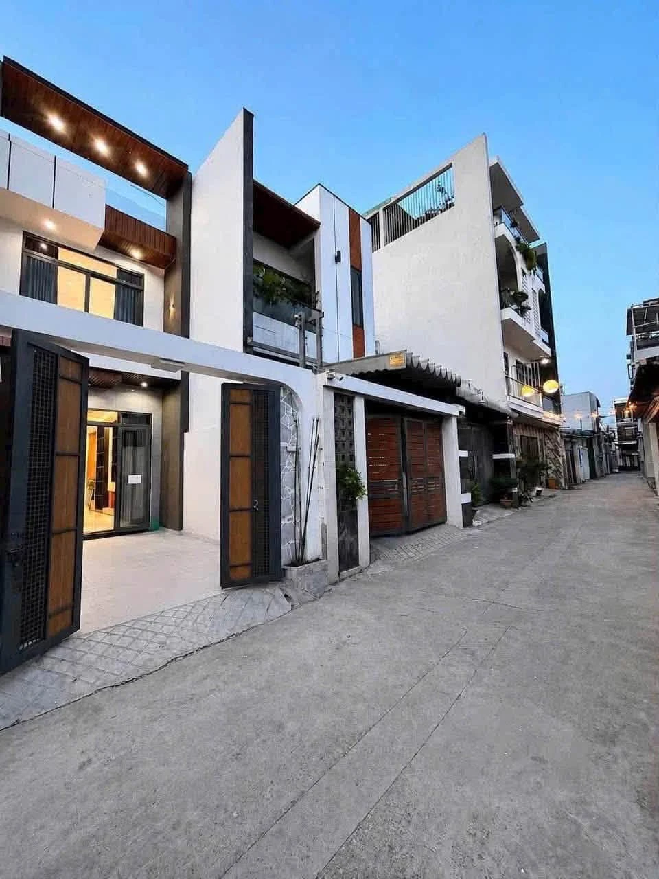 Bán nhà phố hiện đại 140m2, 3 phòng ngủ Biên Hoà 4,65 tỷ - Ảnh 1