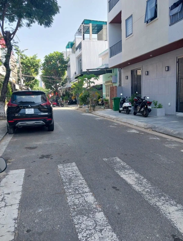 Bán nhà mặt tiền đường 5m5, 65m2 gần sông Hàn, Sơn Trà, Đà Nẵng, nhỉnh 5 tỷ