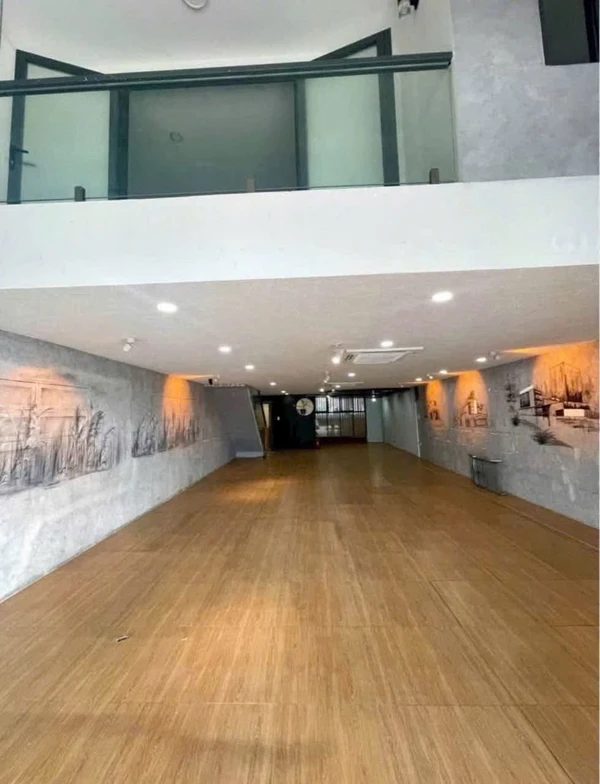 Cho thuê shophouse 183m² mặt tiền Tố Hữu, Nha Trang, 27 triệu/tháng