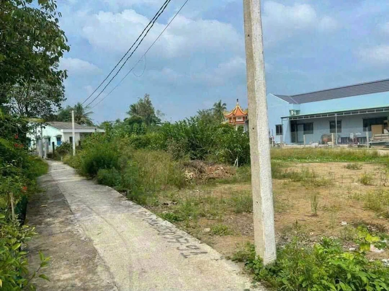 Bán đất thổ cư 5x22m phường Khánh Hậu, Tân An, gần chợ Khánh Hậu giá 539 triệu