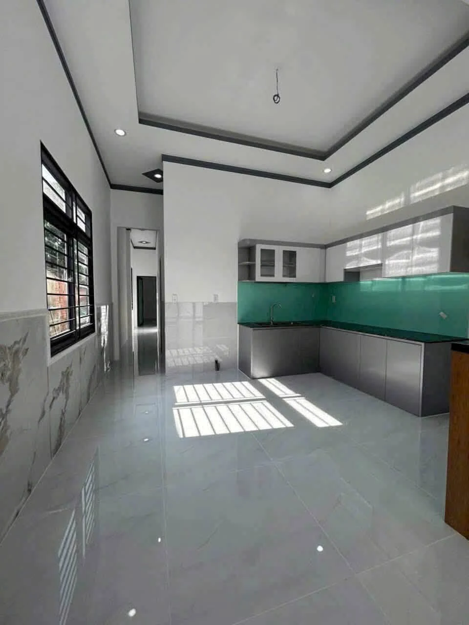 Bán nhà 4 tầng 3PN Bình Tân, 104m² - Ảnh 1