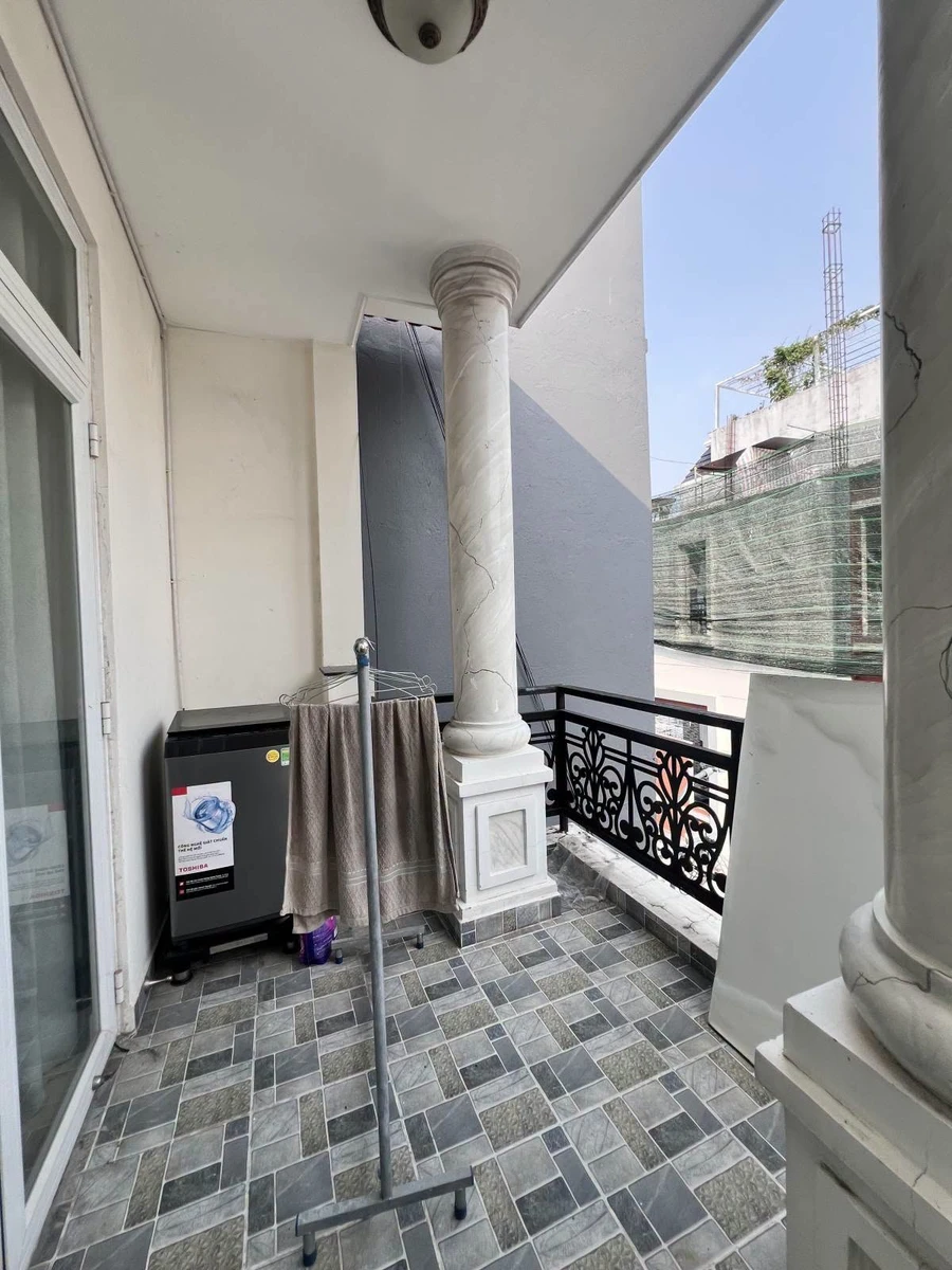 Bán nhà 3 tầng 57m2 hẻm xe hơi đường số 11 Trường Thọ, Thủ Đức giá 7,2 tỷ - Ảnh 1