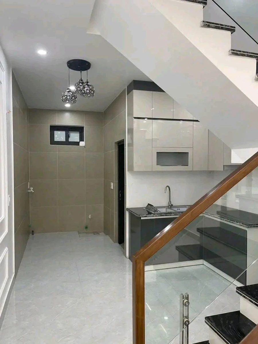 Bán nhà 2 tầng 40m² MT 4m Trần Nhân Tông Quận 1 - Ảnh thu nhỏ 2
