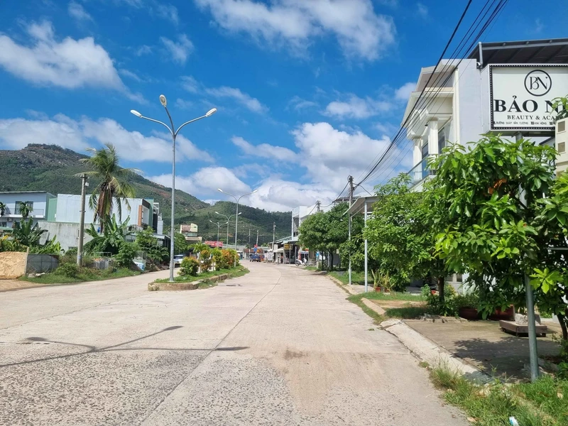Bán lô đất mặt tiền 97m2 Giáp Văn Cương, Quy Nhơn Tây