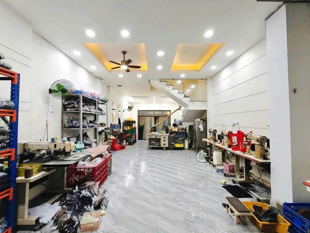 Bán nhà 3 tầng 100m2 hẻm ô tô đường Tân Kỳ Tân Quý giá 8 tỷ - Ảnh 1