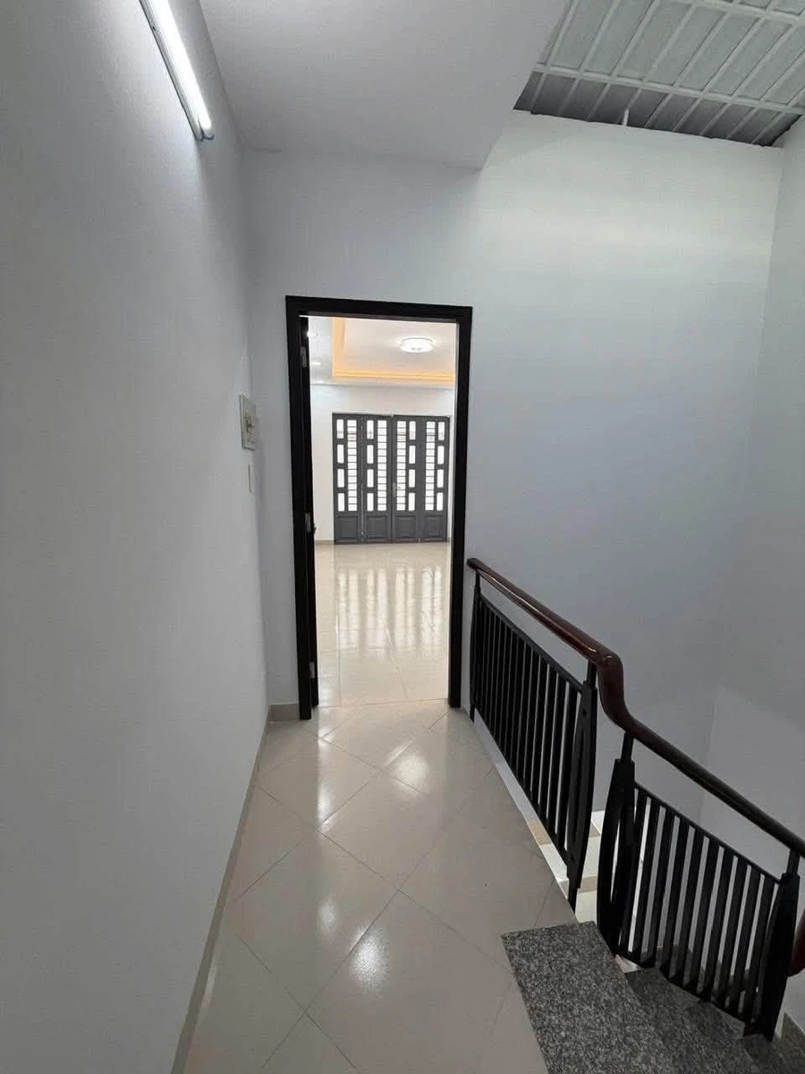 Bán nhà mặt tiền Trần Hưng Đạo Quận 5, 44m², 2 tầng 6.8 tỷ - Ảnh thu nhỏ 5