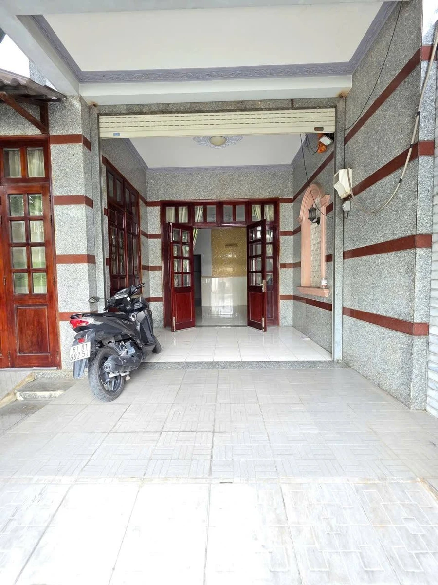 Bán nhà phố mặt tiền Cây Da Xề 113.5m2, 7.5 tỷ, Dĩ An - Ảnh thu nhỏ 2