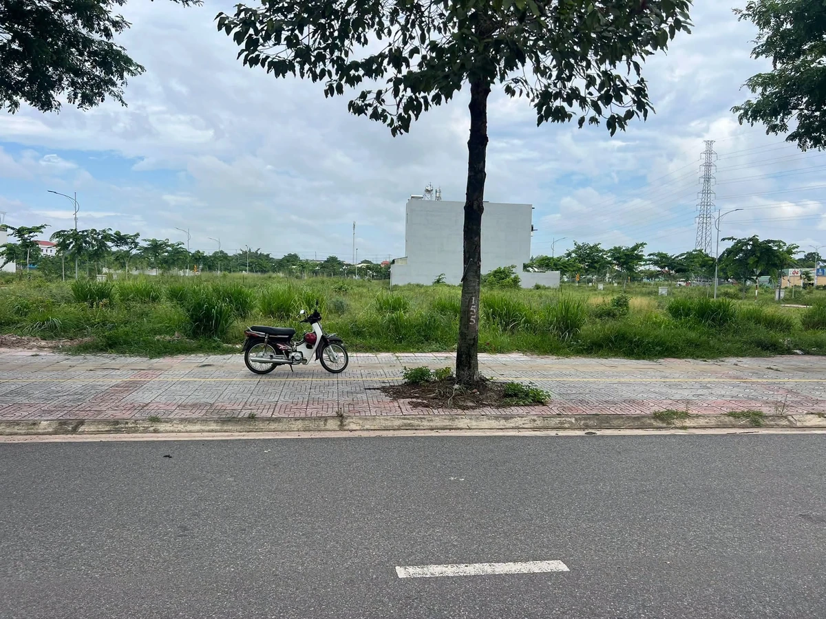 Bán đất mặt tiền Lê Hồng Phong Nhà Bè 115m² 2 tỷ - Ảnh 1