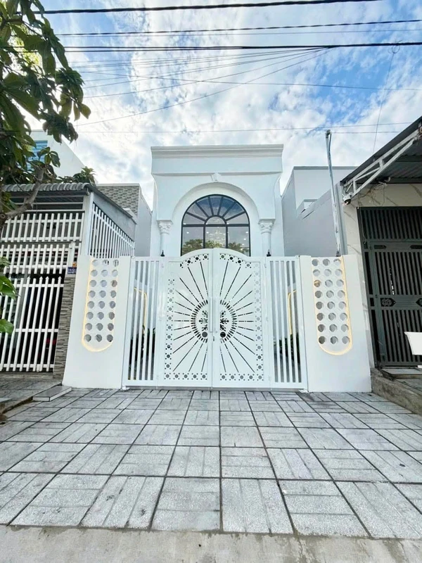 Bán nhà mặt đường Nguyễn Đệ Rạch Giá 91m2 3 tỷ 350