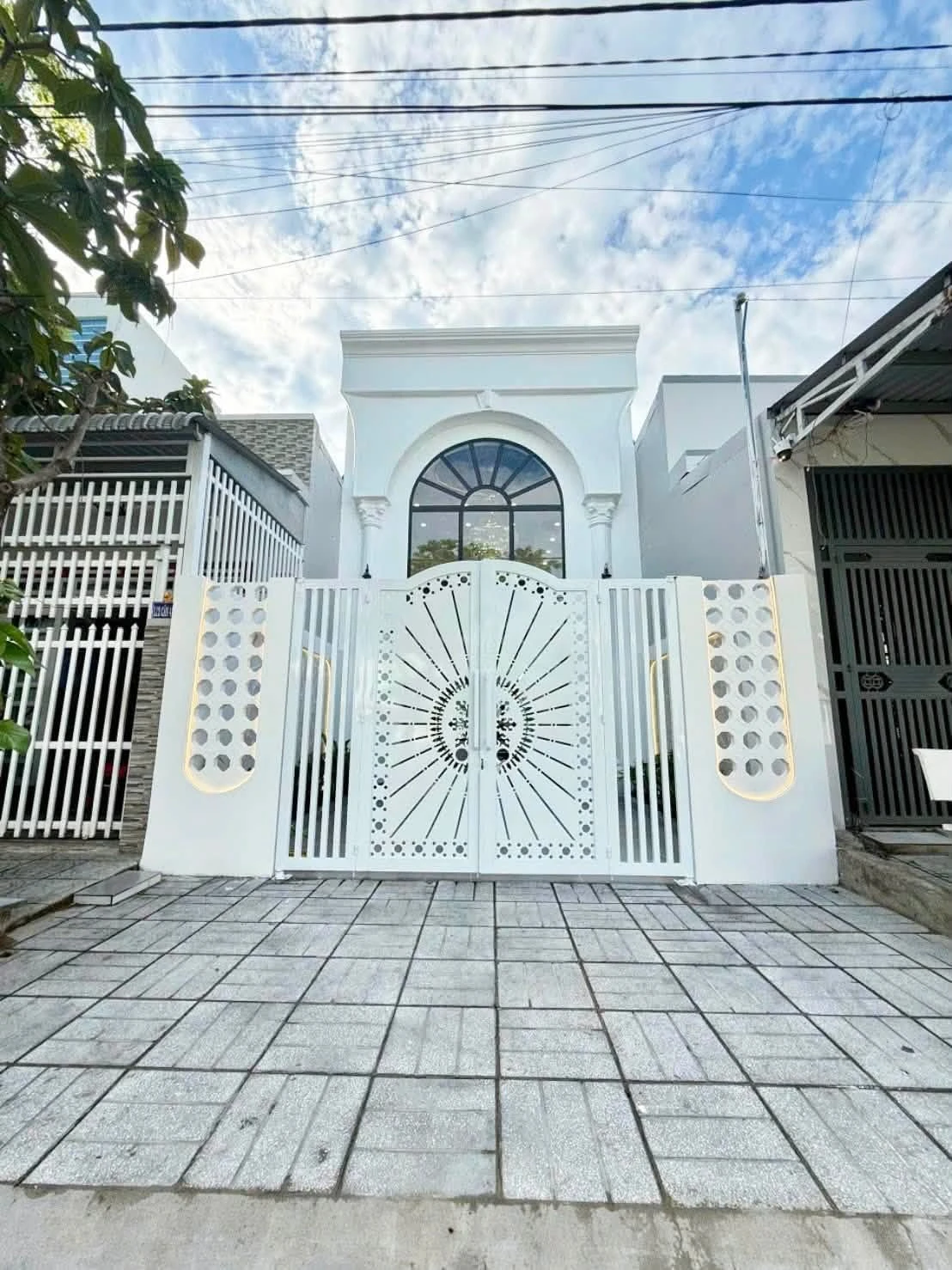 Bán nhà mặt đường Nguyễn Đệ Rạch Giá 91m2 3 tỷ 350 - Ảnh 1