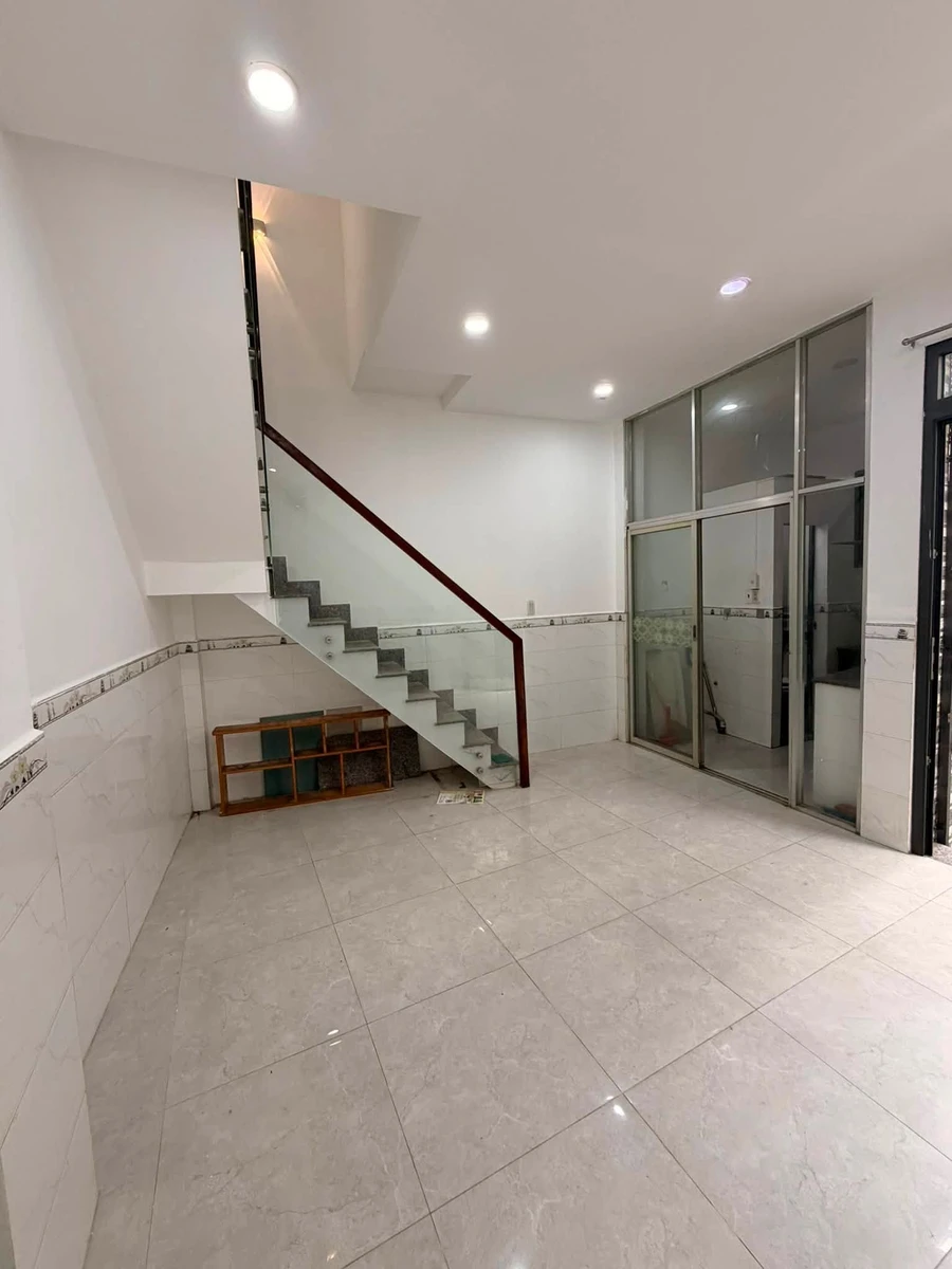 Bán nhà hẻm Hồng Bàng 1 trệt 2 lầu 2PN, 22,4m2, giá 3,1 tỷ, Phường 9 Quận 6 - Ảnh thu nhỏ 2