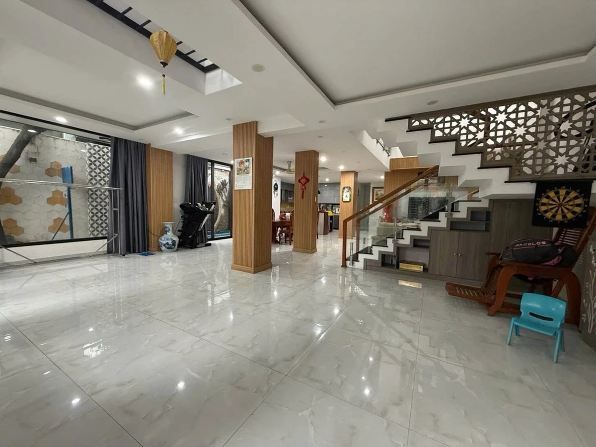 Bán biệt thự Nguyễn Viết Xuân 194m² 4PN 12 tỷ - Ảnh 1